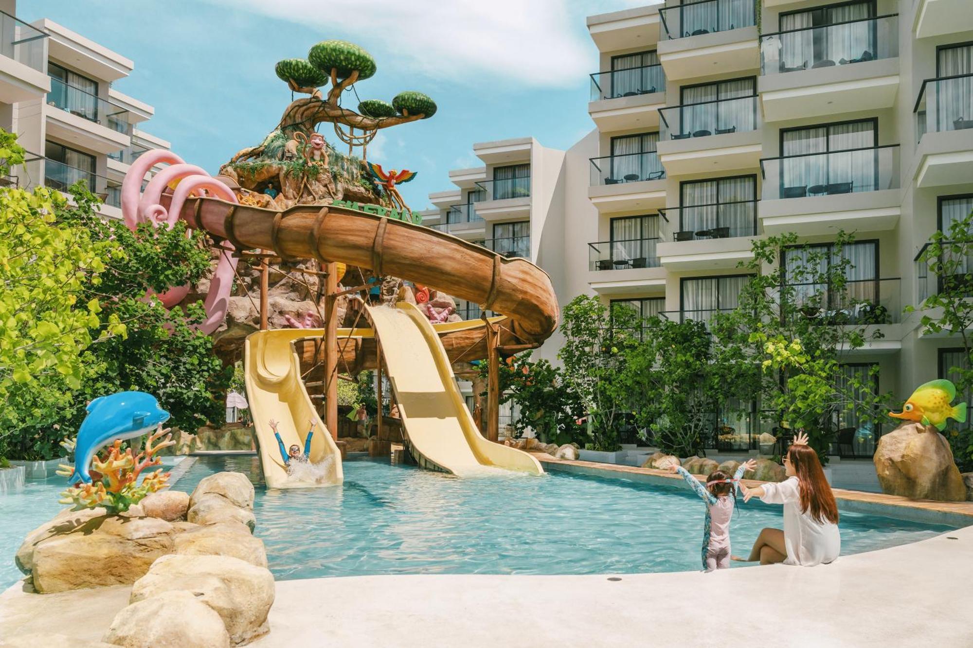 Karon Phuket Emerald Beach Resort מראה חיצוני תמונה