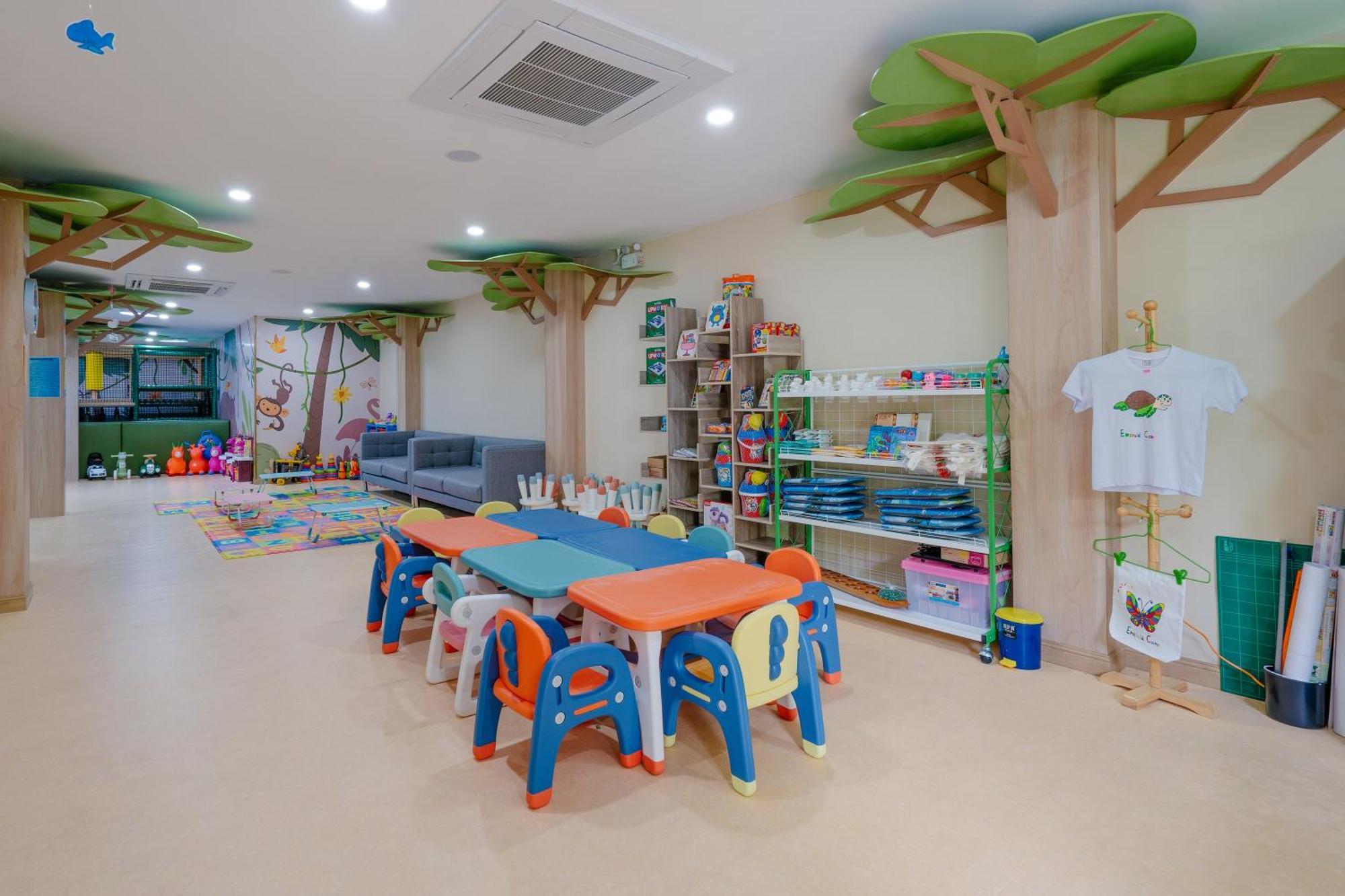 Karon Phuket Emerald Beach Resort מראה חיצוני תמונה